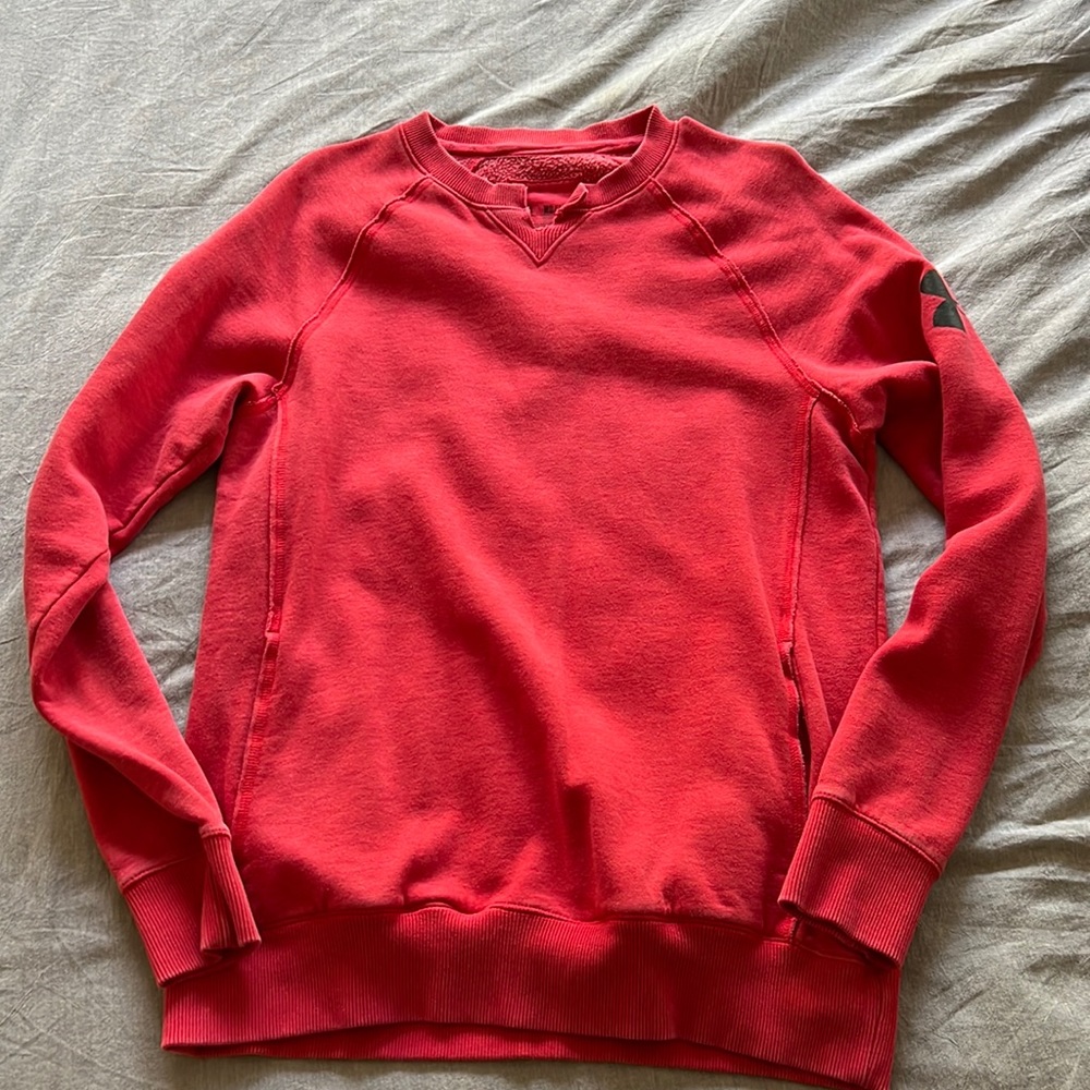 Men’s Red Fitted Coldgear Under Amour Sweatshirt